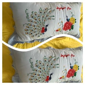 Vintage decorative pillow cases with Arabic inscription. New. NWT.
منام العافية